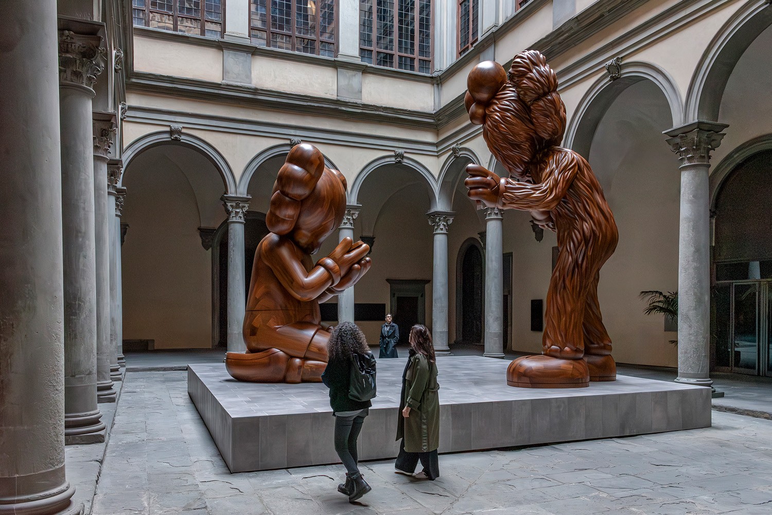 KAWS at Palazzo Strozzi: Reframing the Annunciation in the Age of the Smartphone